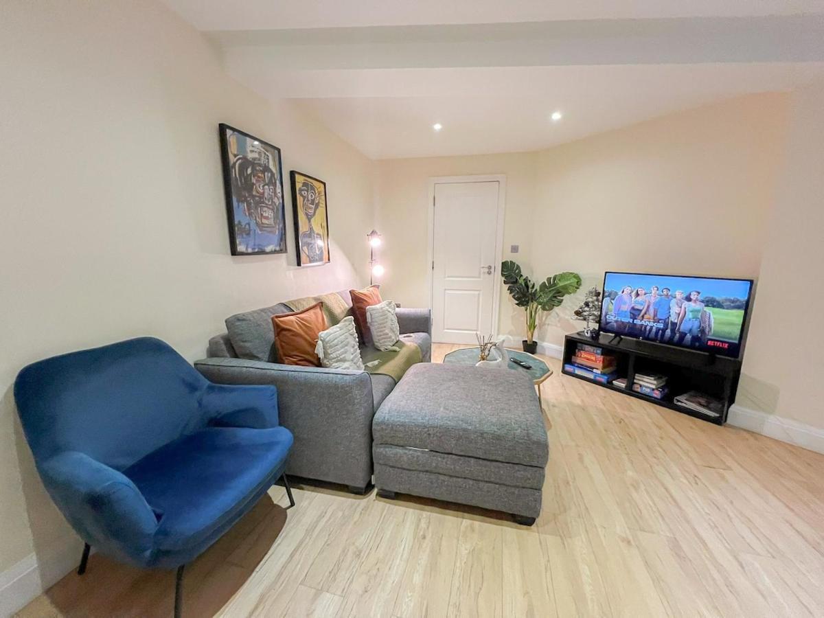 3 Bedroom With Private Terrace In Pimlico, Westminster, Victoria * London