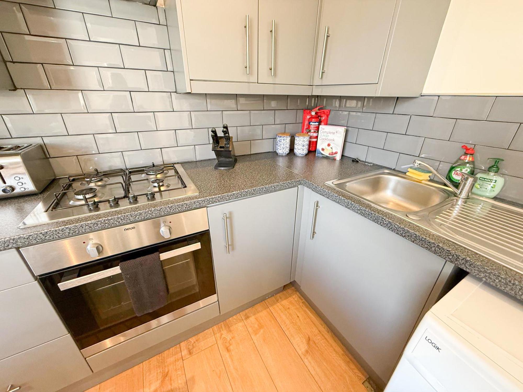 Lovely 3 Bedroom Flat , Aldgate, Tower Hill, Whitechapel * Londres