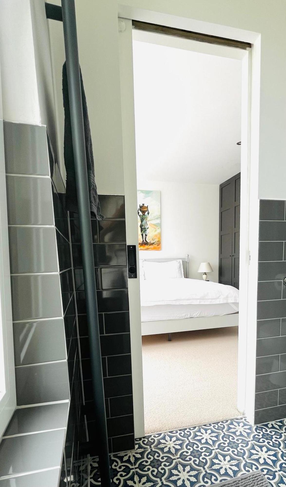 Apartment Grass Court Terrace - Walking Distance From Wimbledon Championships *