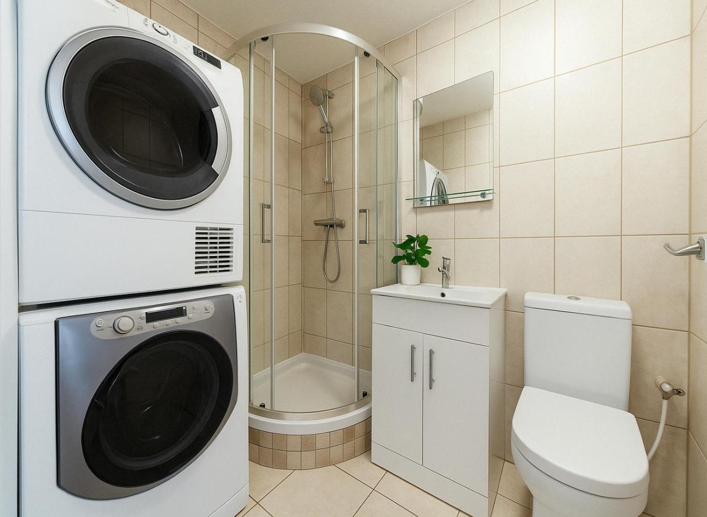 Hidden Gem In North - Spacious Flat With Garden Views