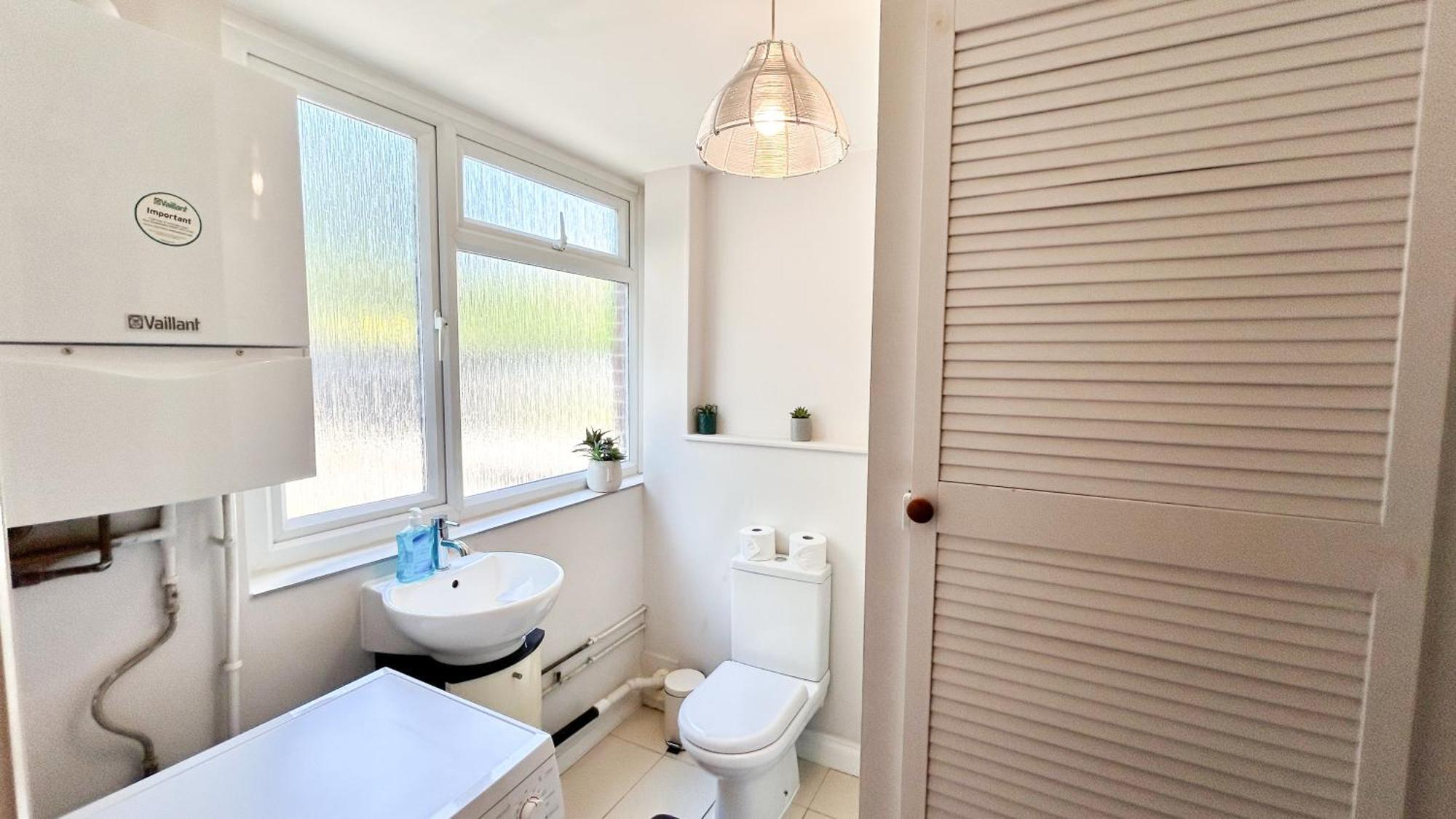 Lovely 4 Bedroom Flat With Ample Garden In Brondesbury, Kilburn *
