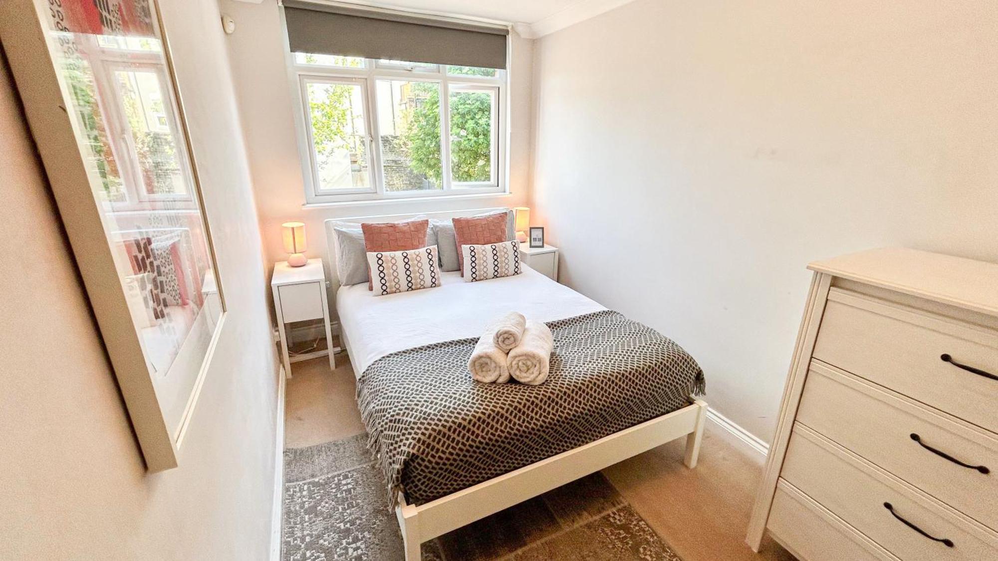 Apartment Lovely 4 Bedroom Flat With Ample Garden In Brondesbury, Kilburn