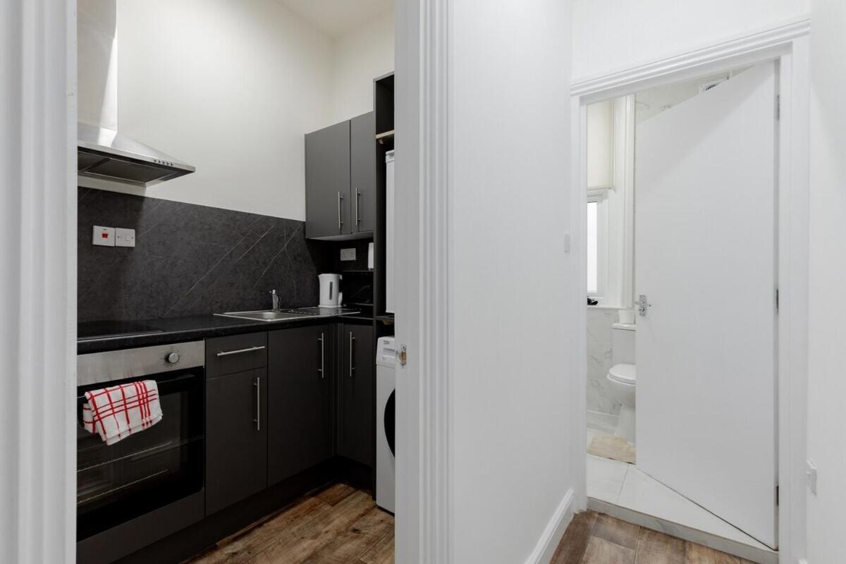 Nestio - Paddington Serviced Studios! * London