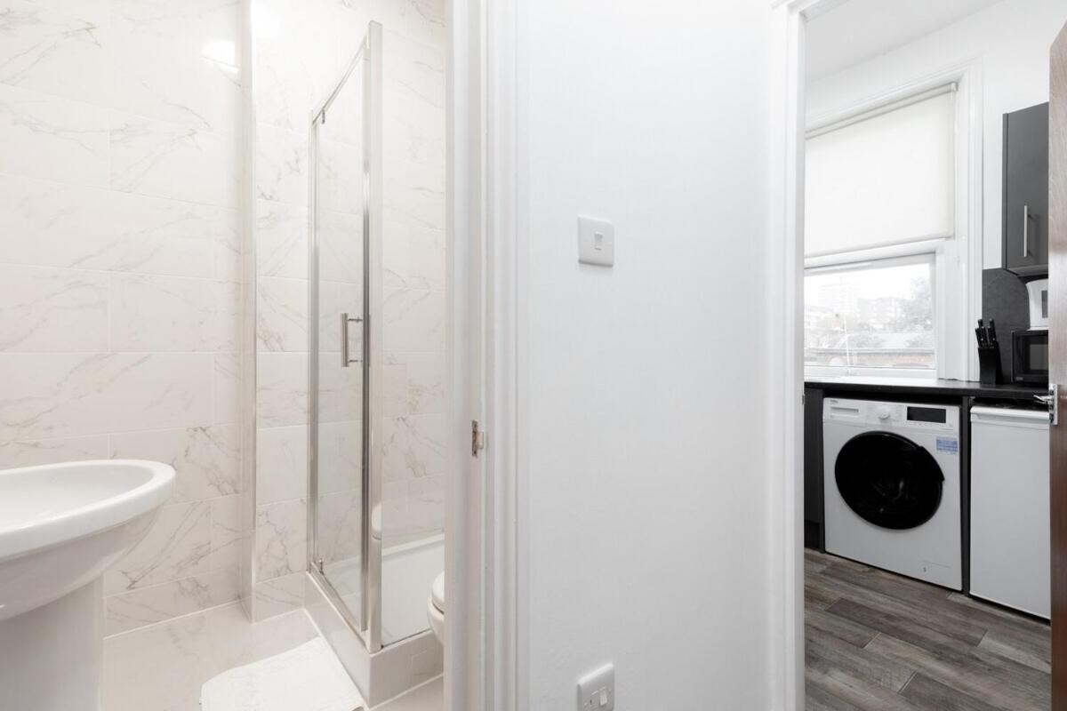 Nestio - Paddington Serviced Studios! Apartment