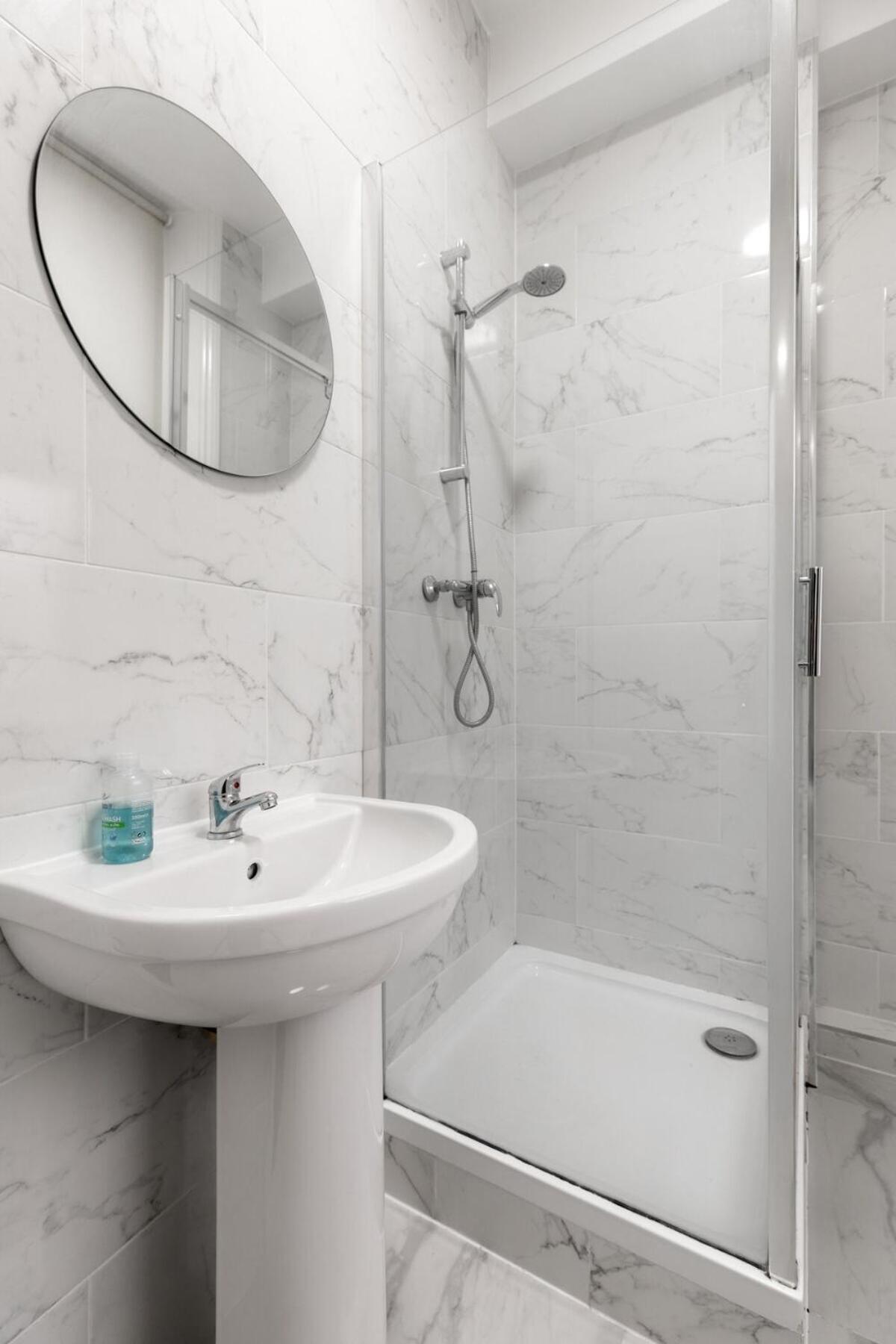 Nestio - Paddington Serviced Studios! * London
