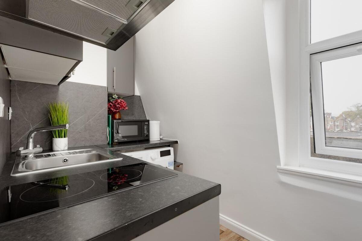 Nestio - Paddington Serviced Studios! Apartment
