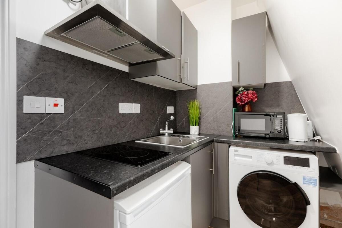 Nestio - Paddington Serviced Studios! Apartment London