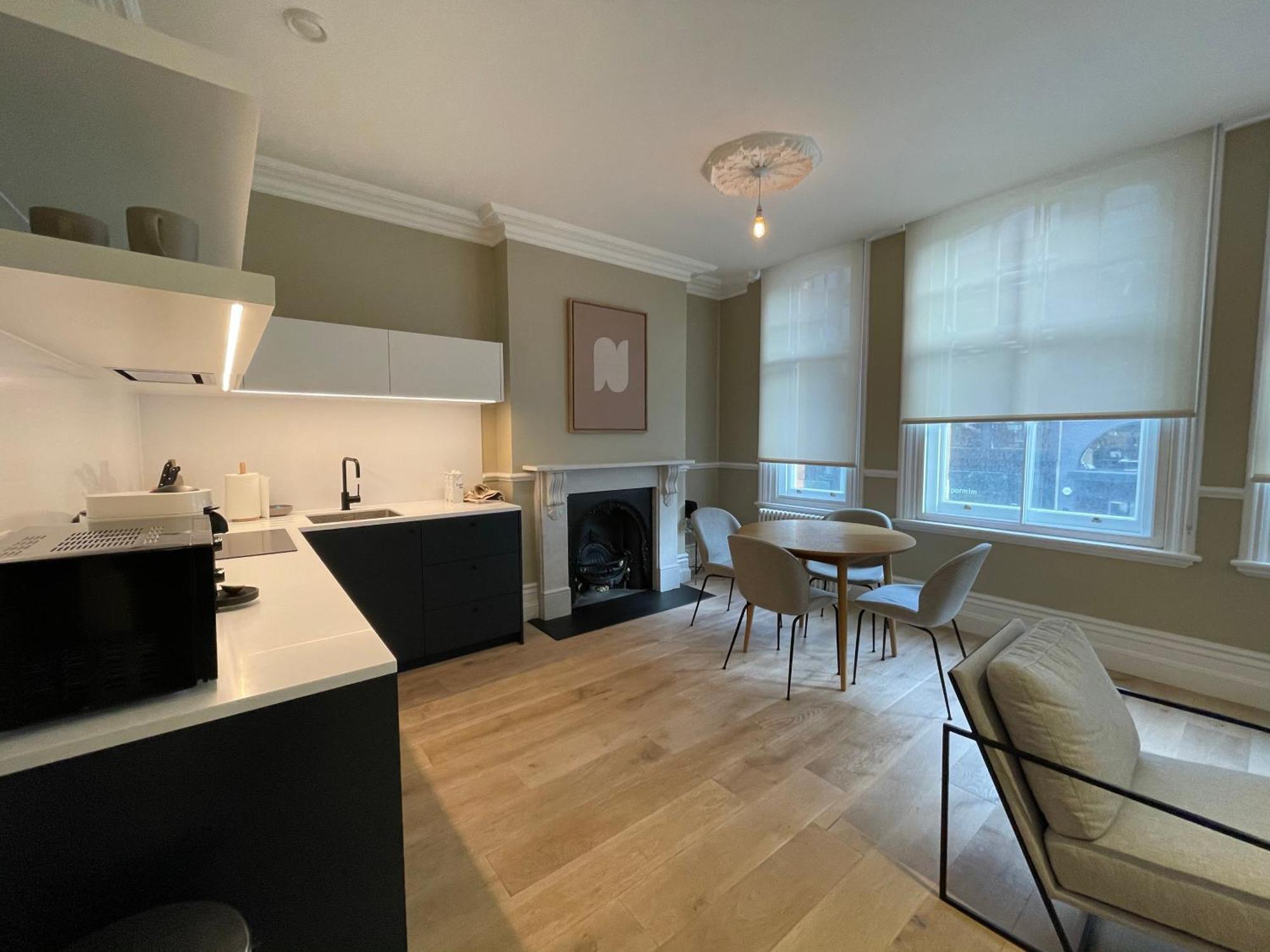 1 Bedroom In Farringdon Apartment *