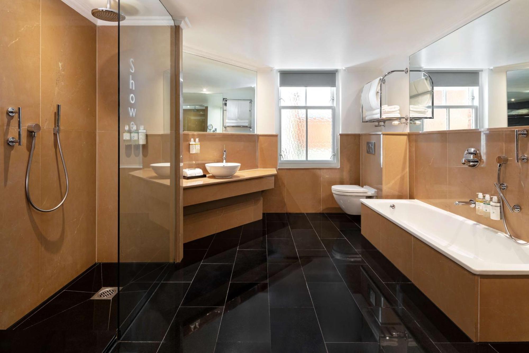 Radisson Blu Hotel, Bloomsbury 4*