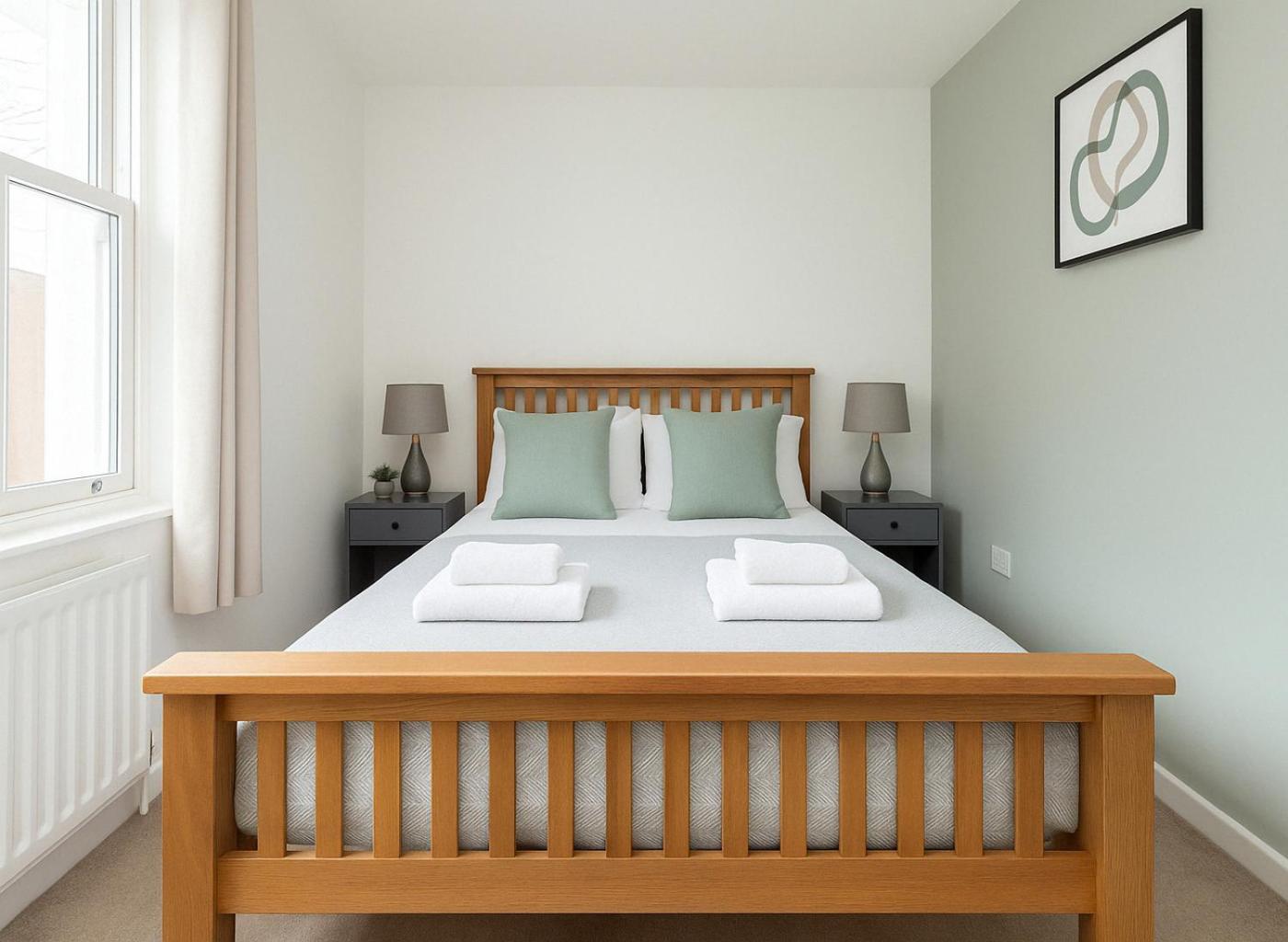 2 Bed Garden Flat In Clapham Apartment