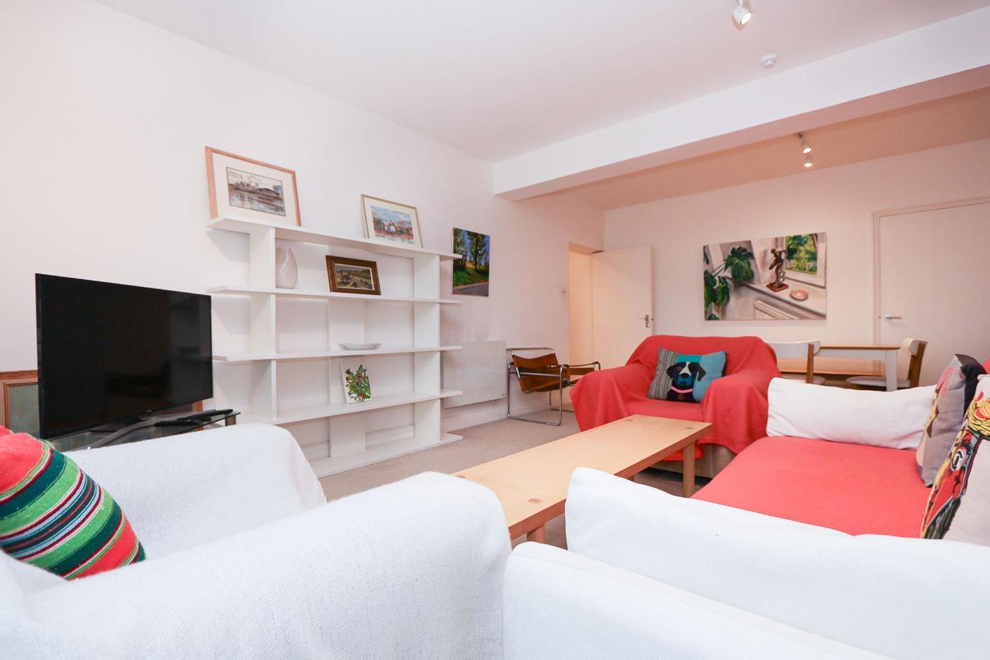 Elegant 2-Bedroom Getaway W Terrace & Garden Views Apartment
