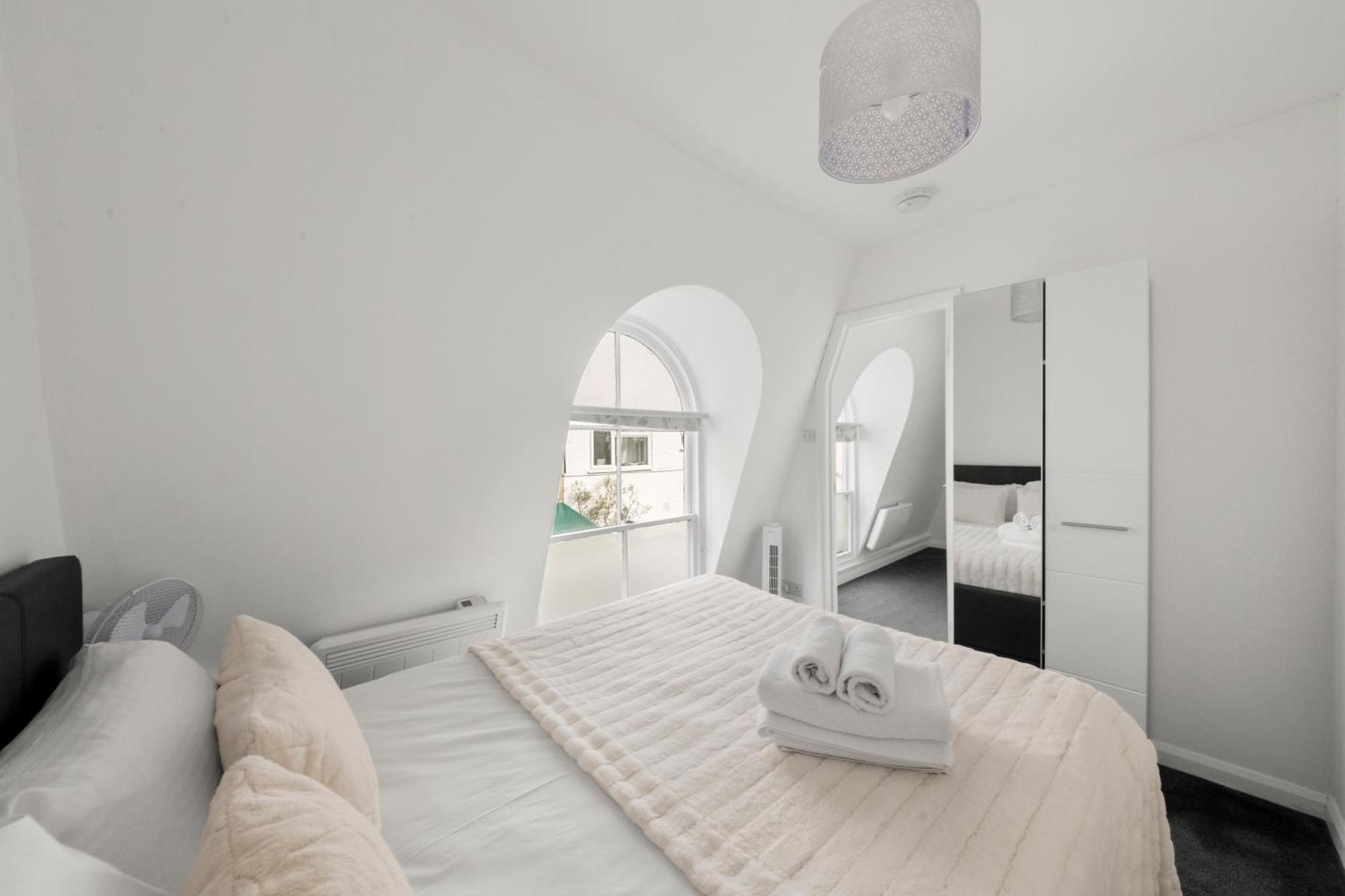 Apartment Stunning 2br With Wifi And Sleeps 5 In Paddington