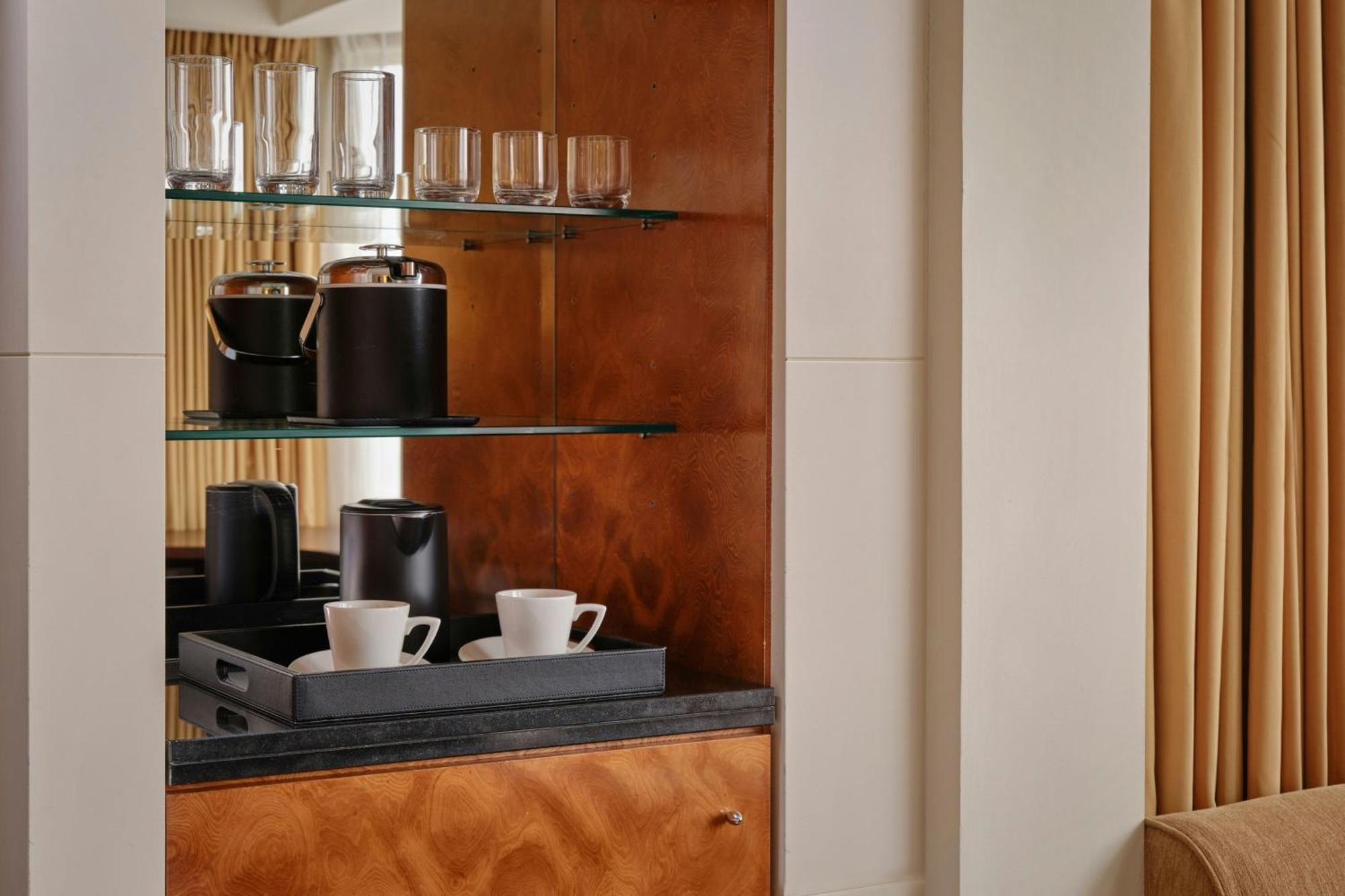 The Park Tower Knightsbridge, A Luxury Collection Hotel, London