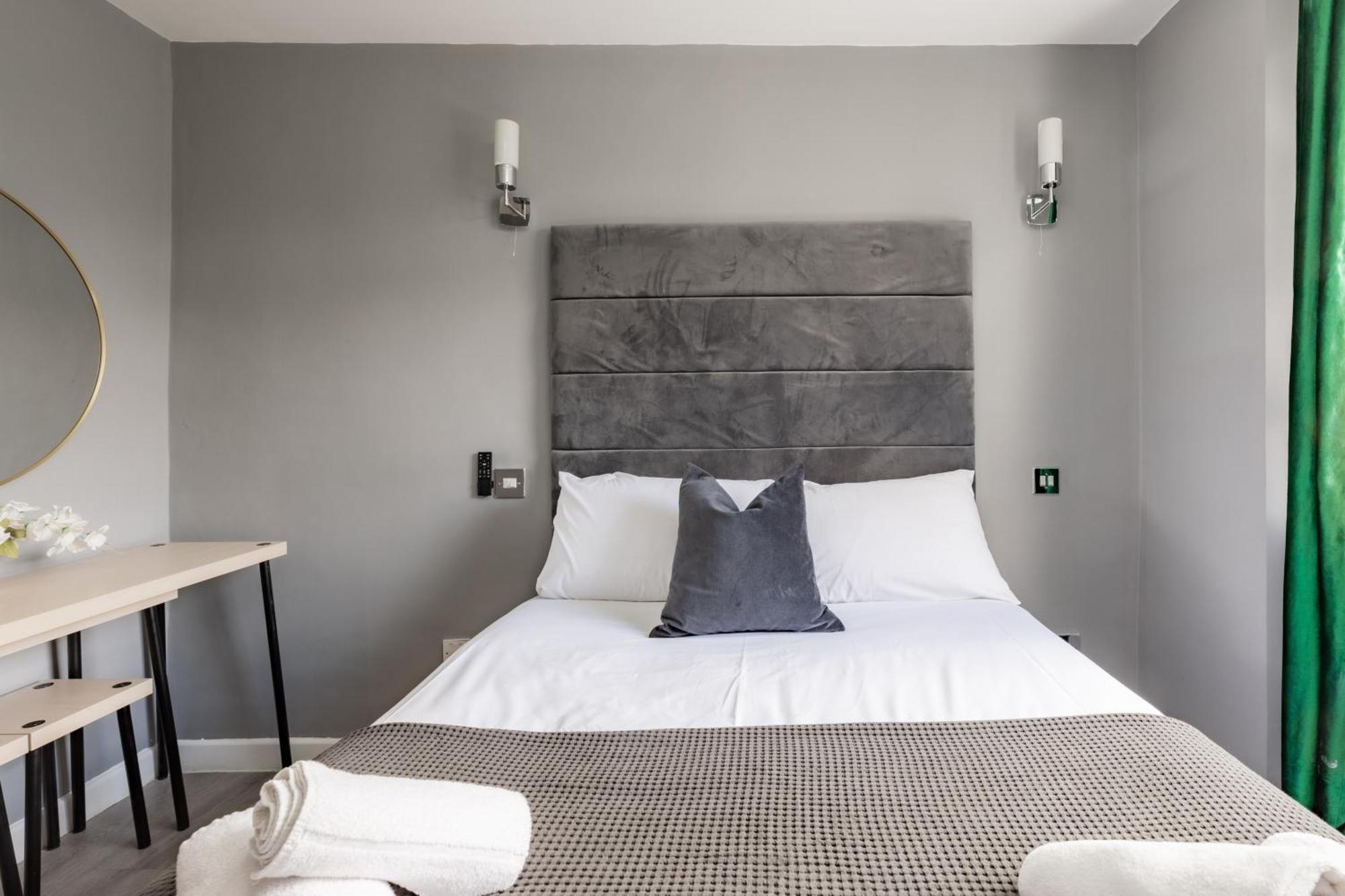 Britannia Hyde Park Bed & Breakfast London