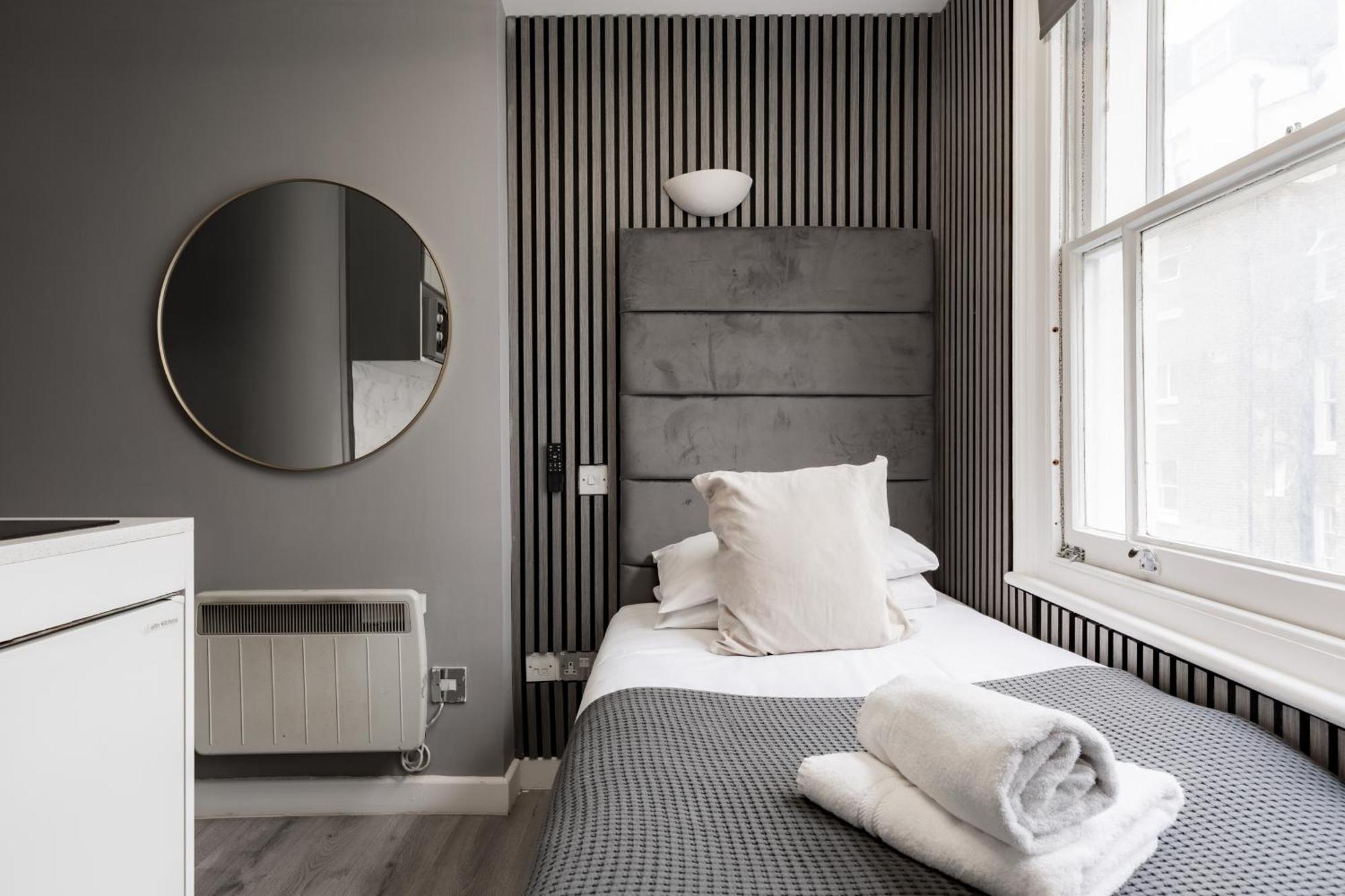 Britannia Hyde Park Bed & Breakfast London