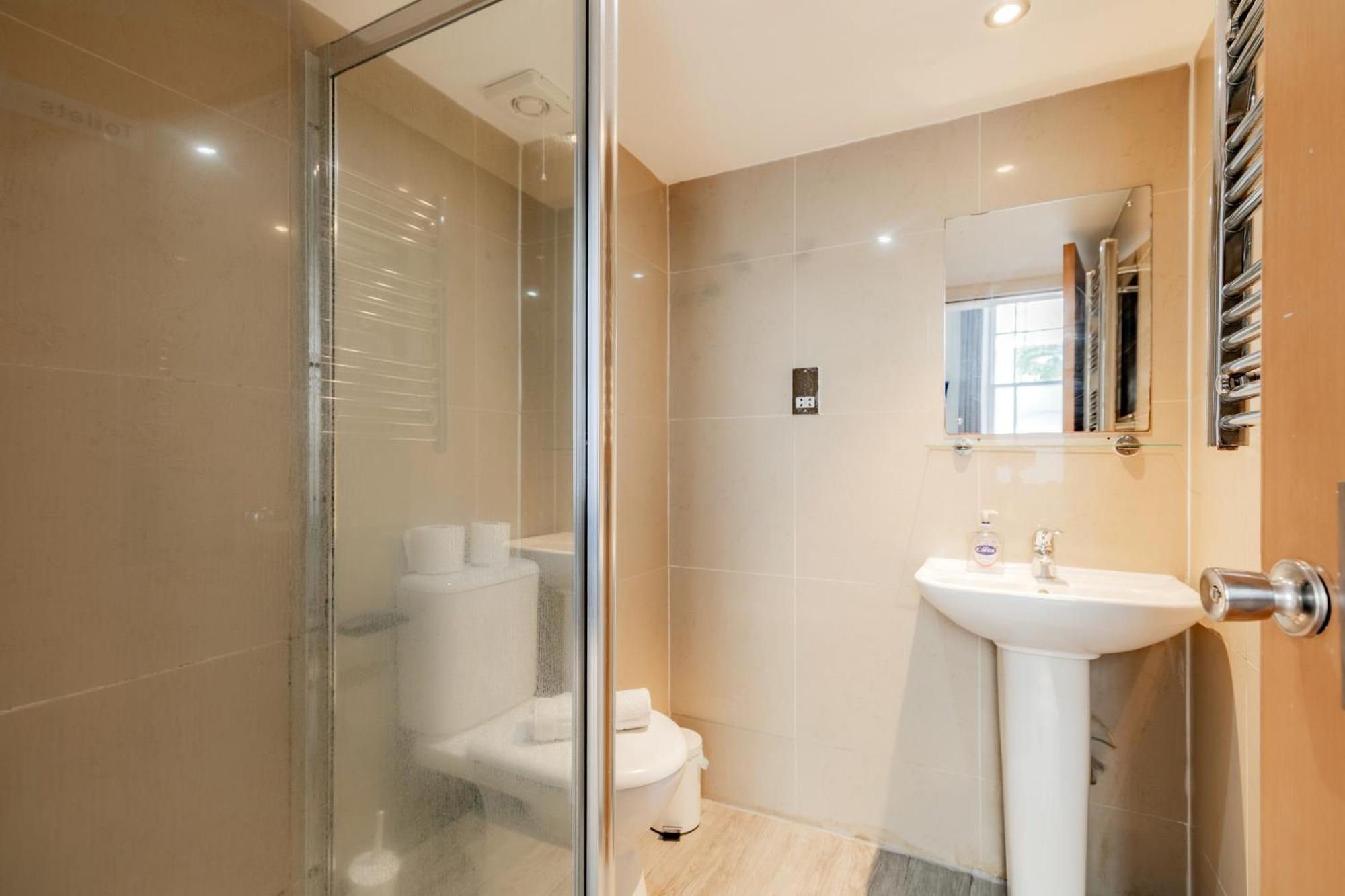 Bed & Breakfast Britannia Hyde Park