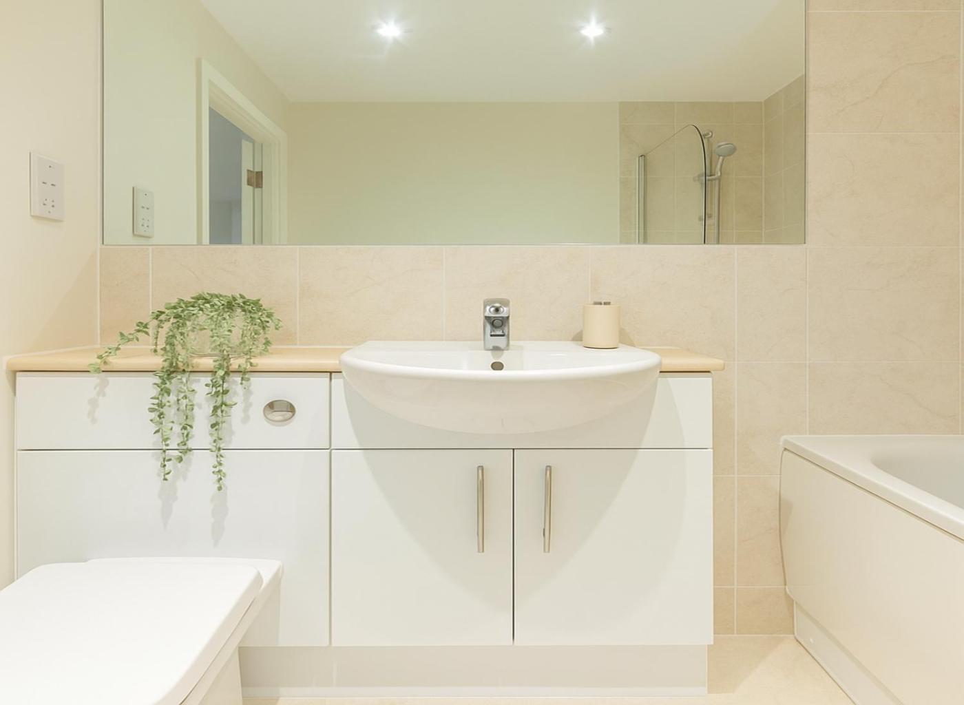 Apartment 2 Bed Flat With Balcony In Wimbledon