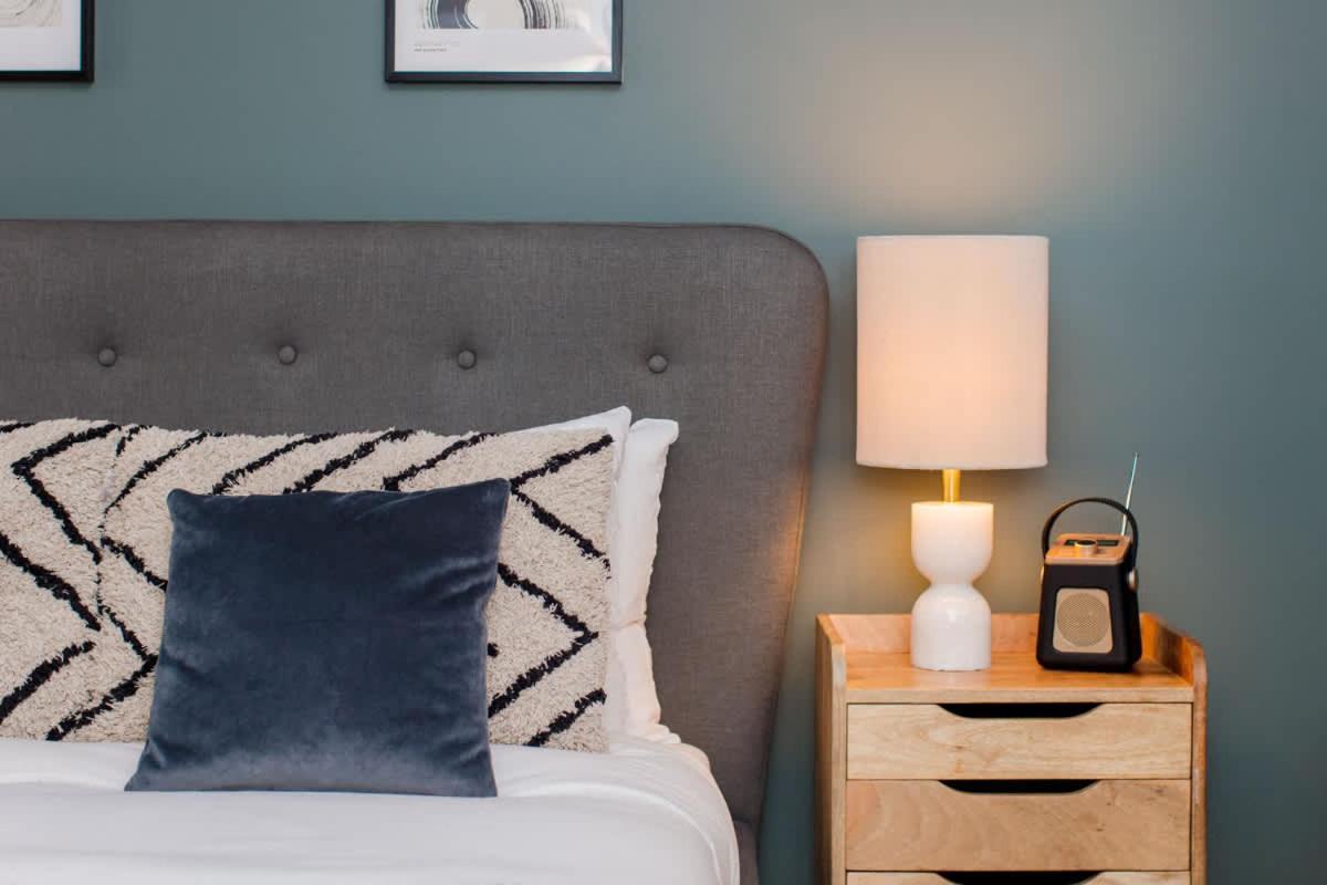 The Sparkford Gardens - Lovely 2bdr With Balcony * London