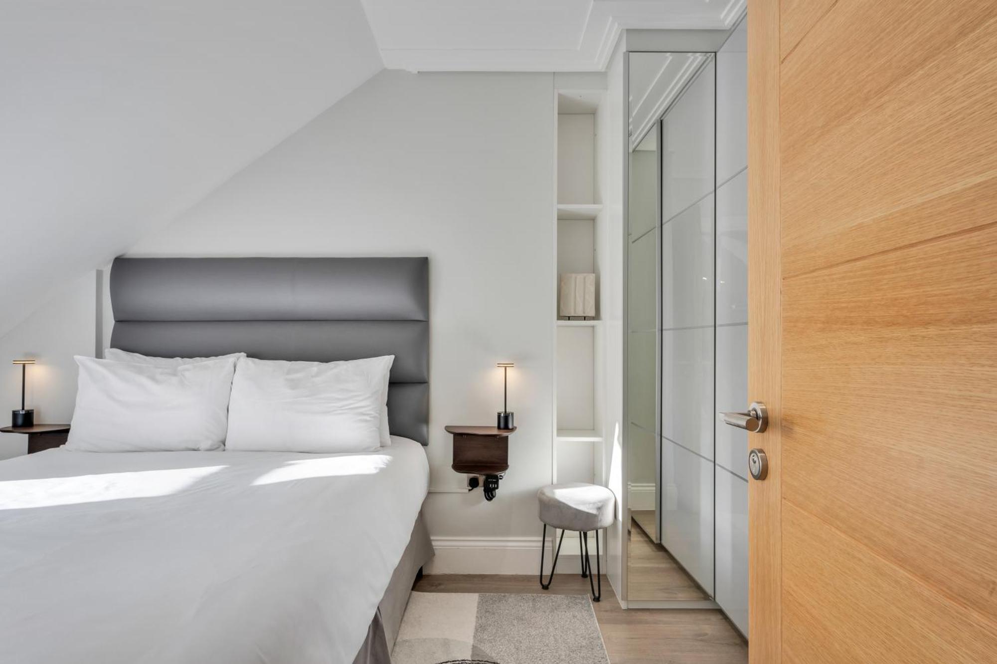 Luxlet - Heart Of Hampstead,