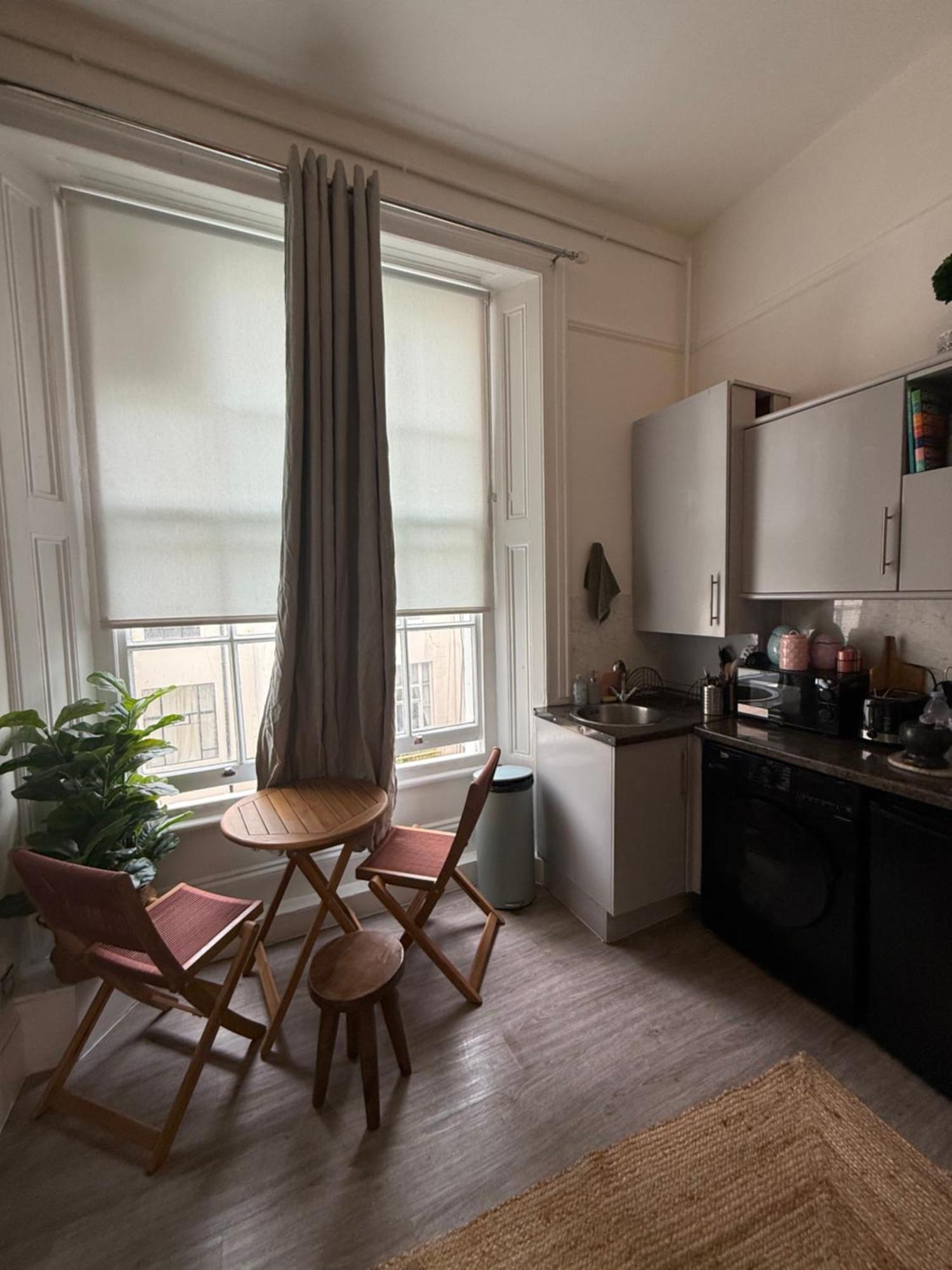 Spacious Flat Paddington *