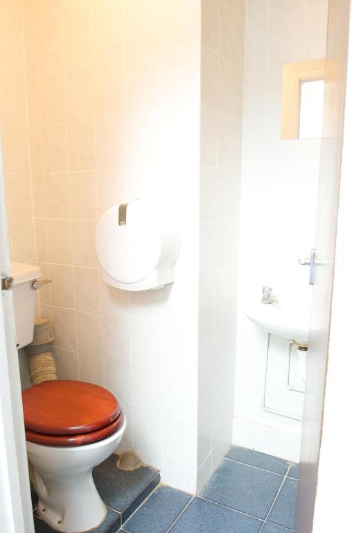 Curzon House Guest house 2*