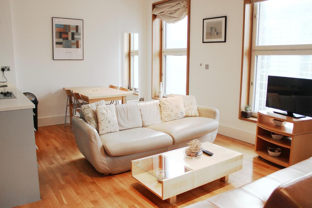 Uber Trafalgar Apartment