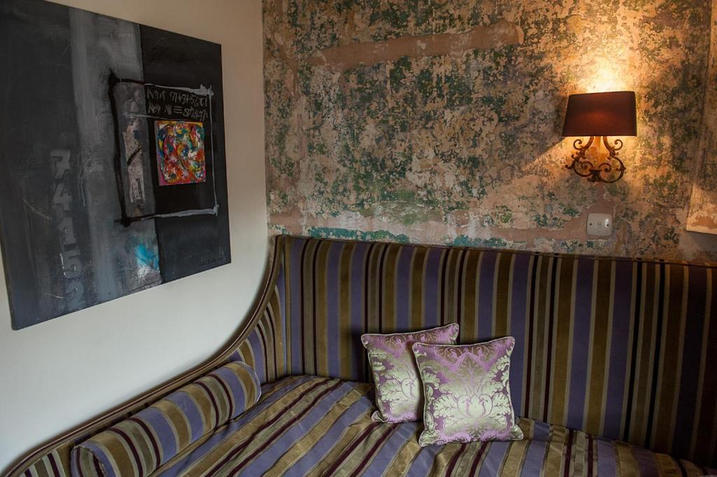 Mike's Guest house London