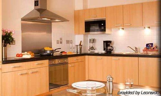 Marlin Bridge - Empire Square 4*