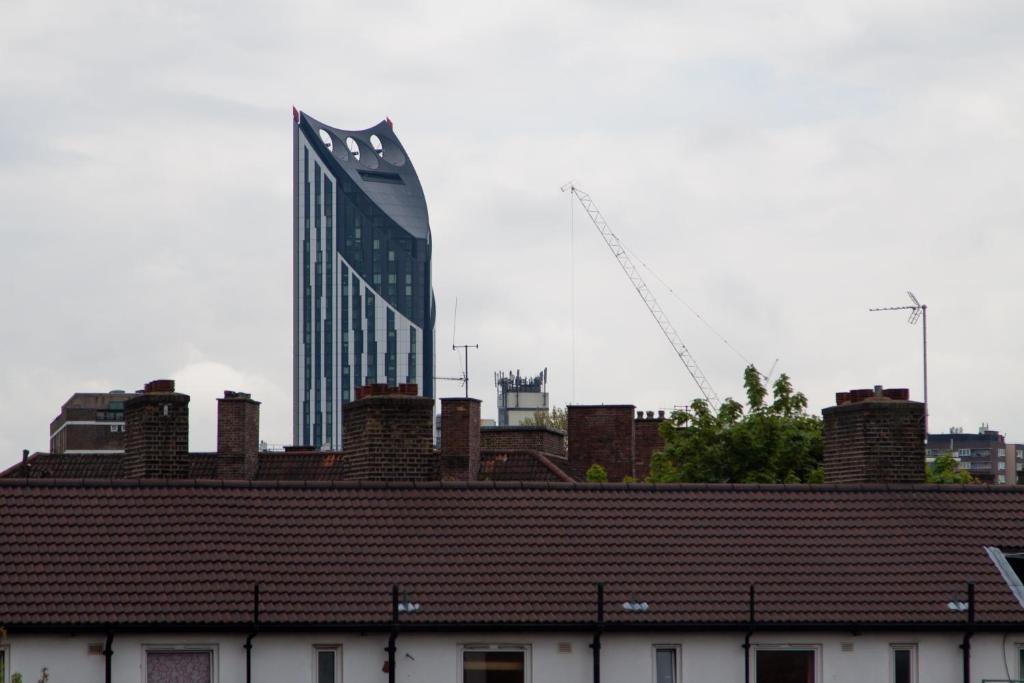 Apartment Bridge In Southwark