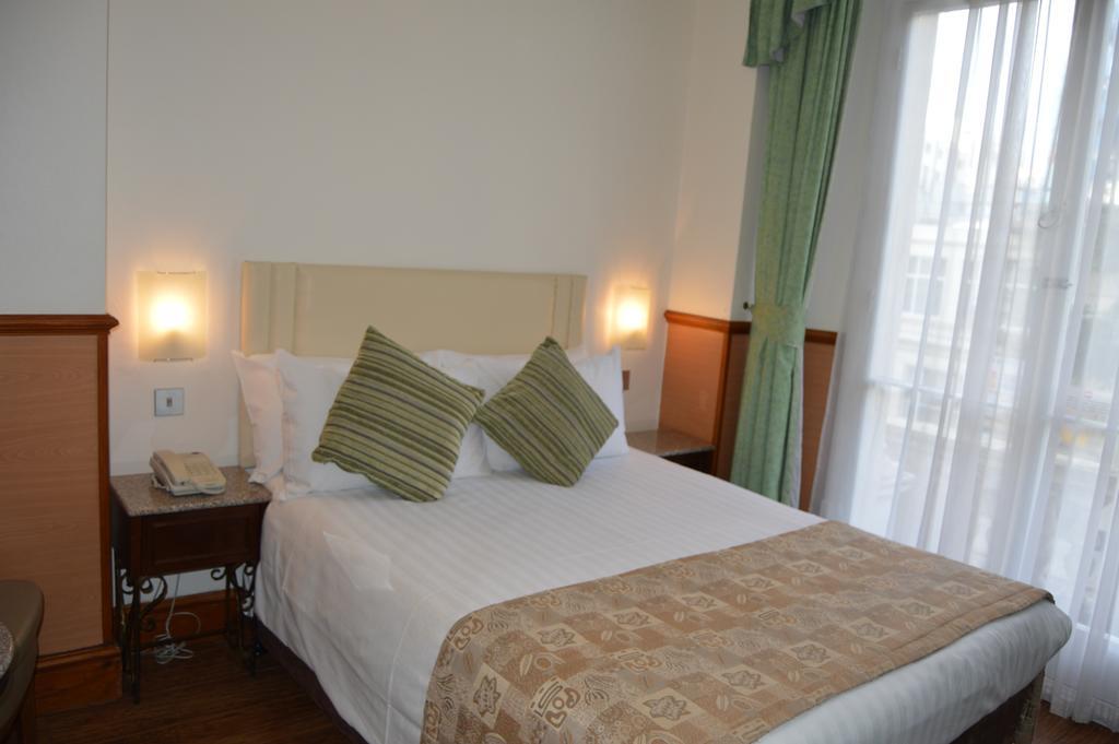 Holiday Villa Hotel 3* London