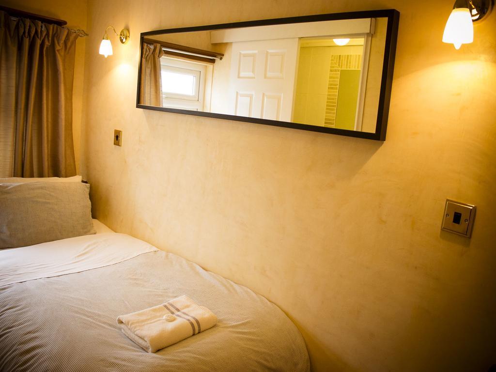 Hotel Cricklewood London