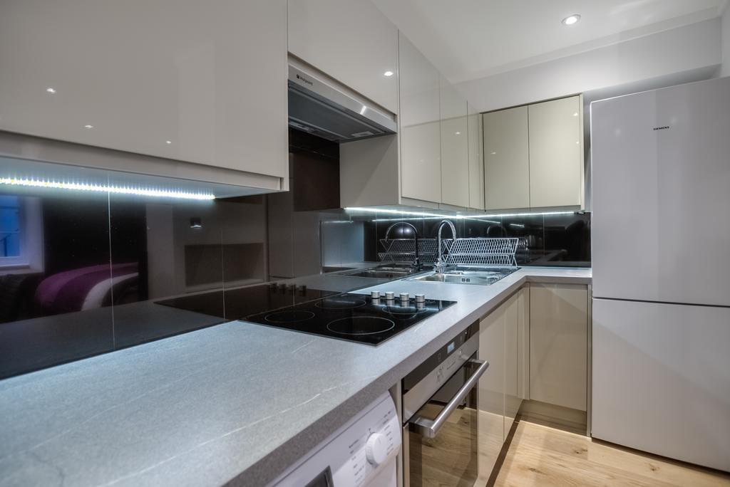 Apartment Eson2 / The York Street Nest