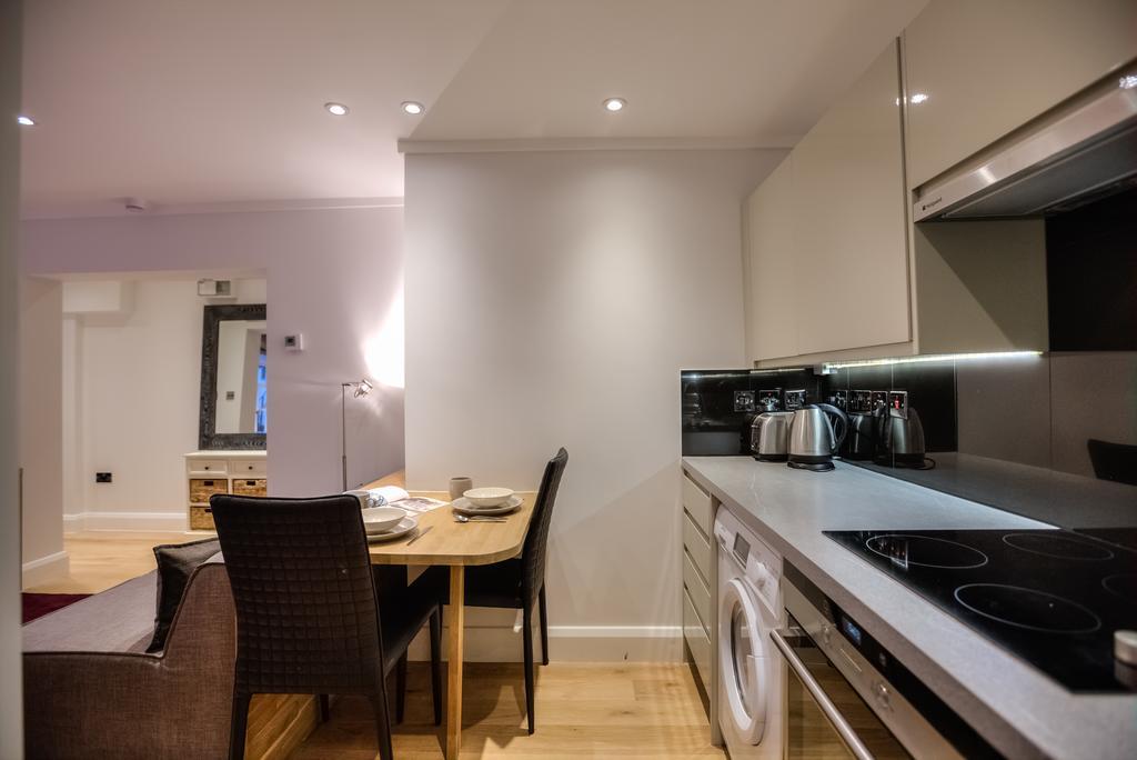 Eson2 / The York Street Nest London