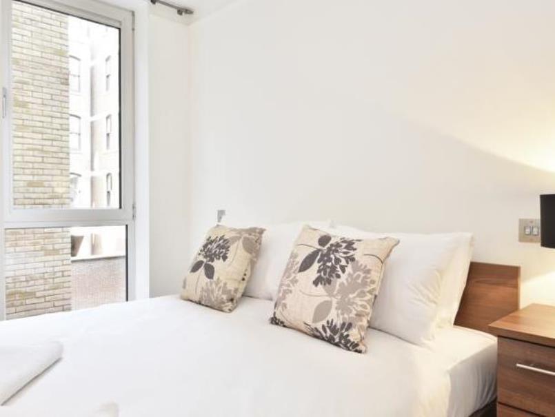 Still Life St Paul's Executive Apartment London