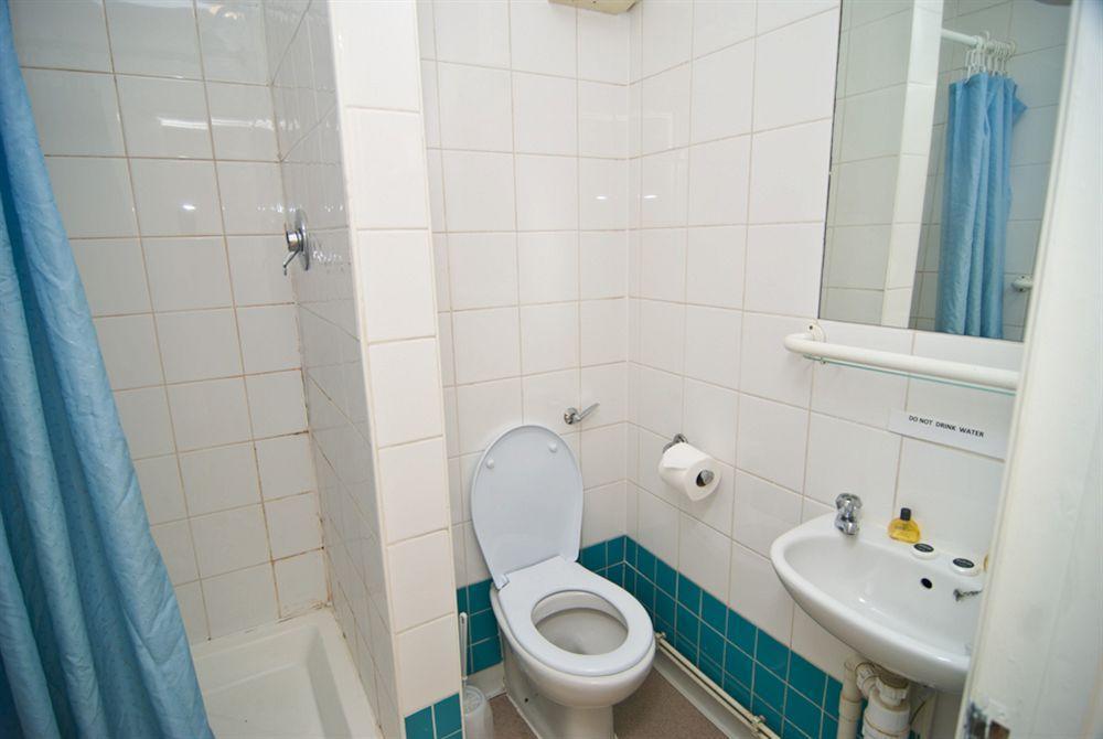 Gloucester Hotel London