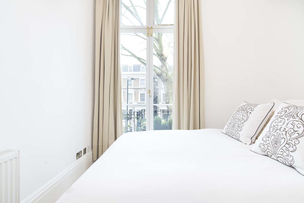 Veeve - Holland Park Avenue * London