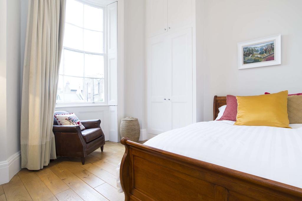 Veeve - Holland Park Avenue Apartment London