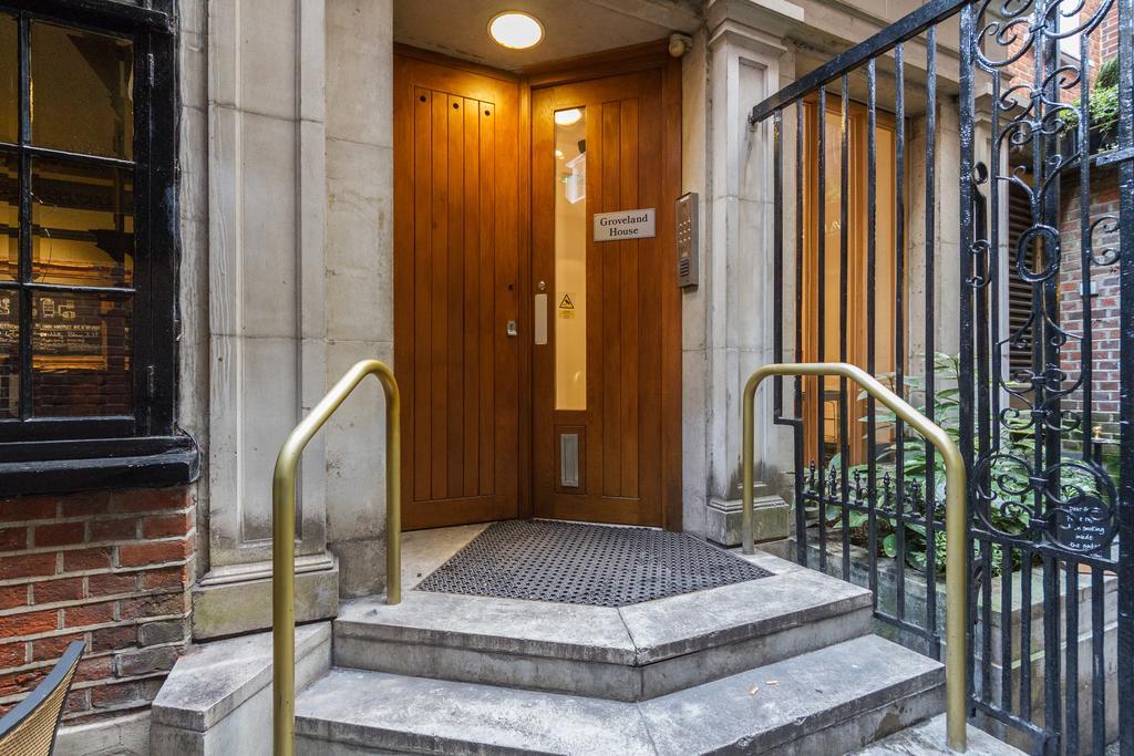 Roomspace Serviced Apartments - Groveland Court London