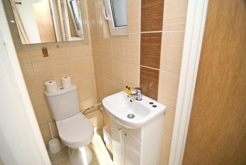 Gloucester 3* London