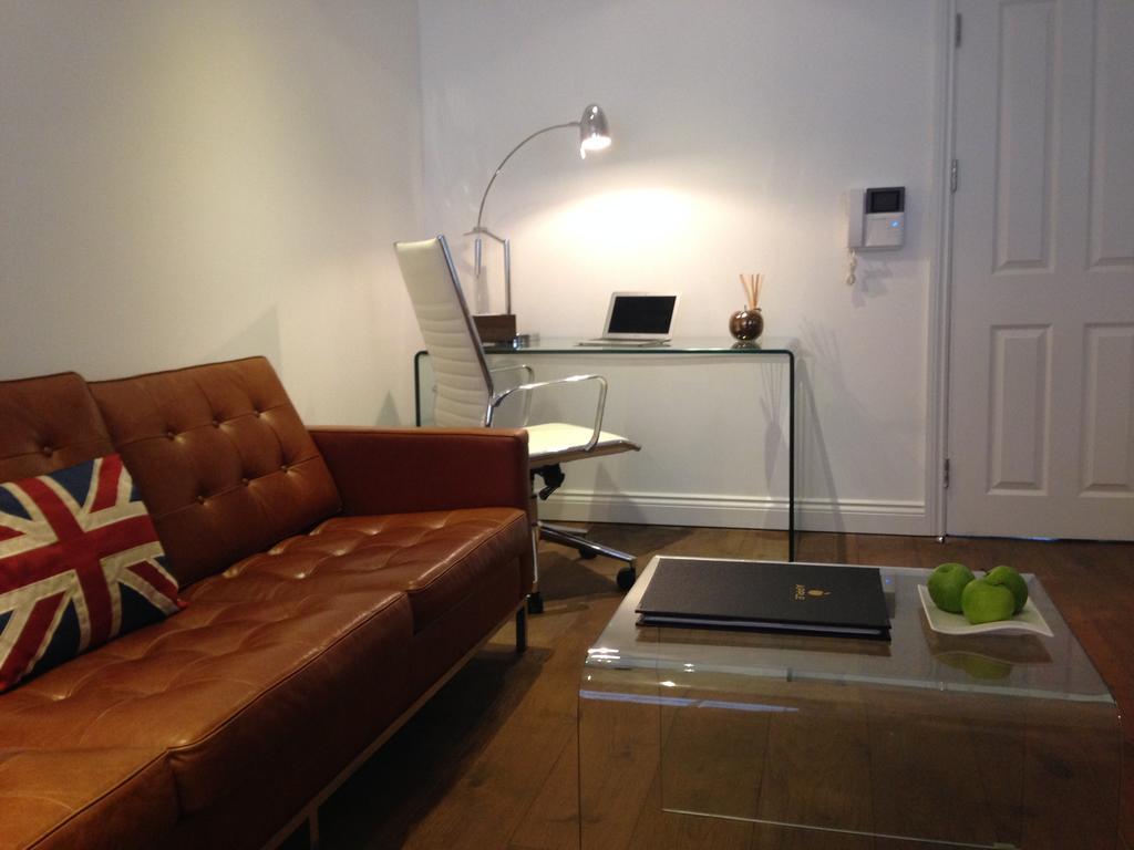 Apple Paddington Apartment London