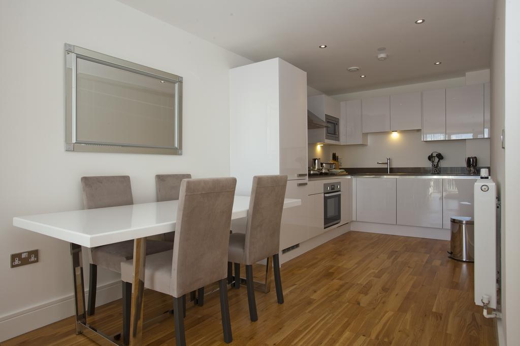 Apple Paddington Apartment *