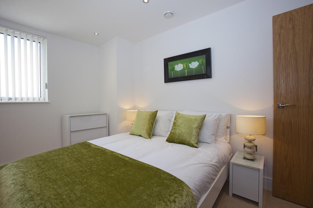 Apple Paddington Apartment