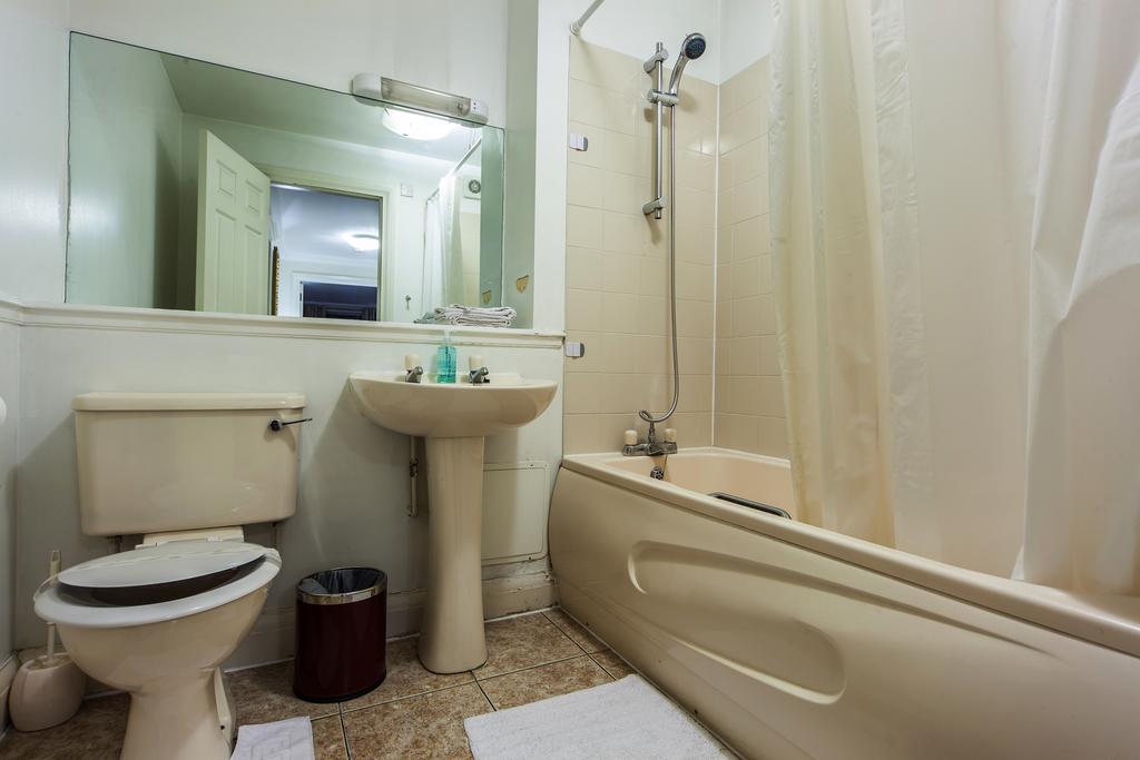 The Elegant Mayfair Apartment *