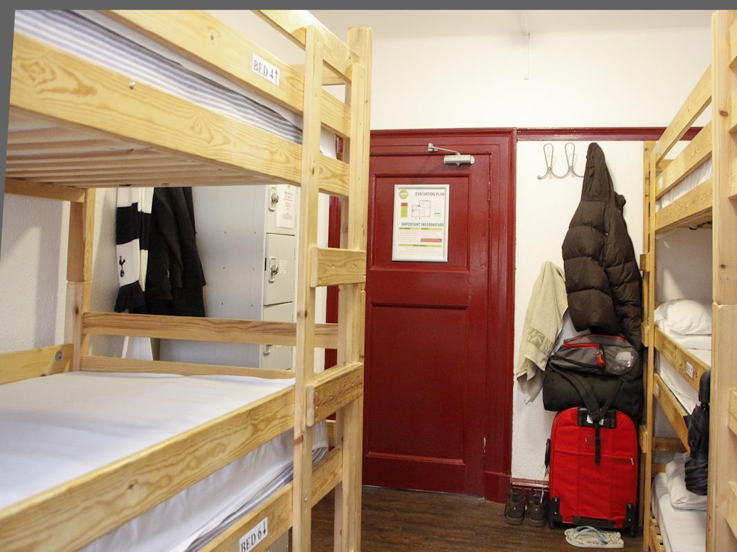 Publove @ The Steam Engine,waterloo Hostel *