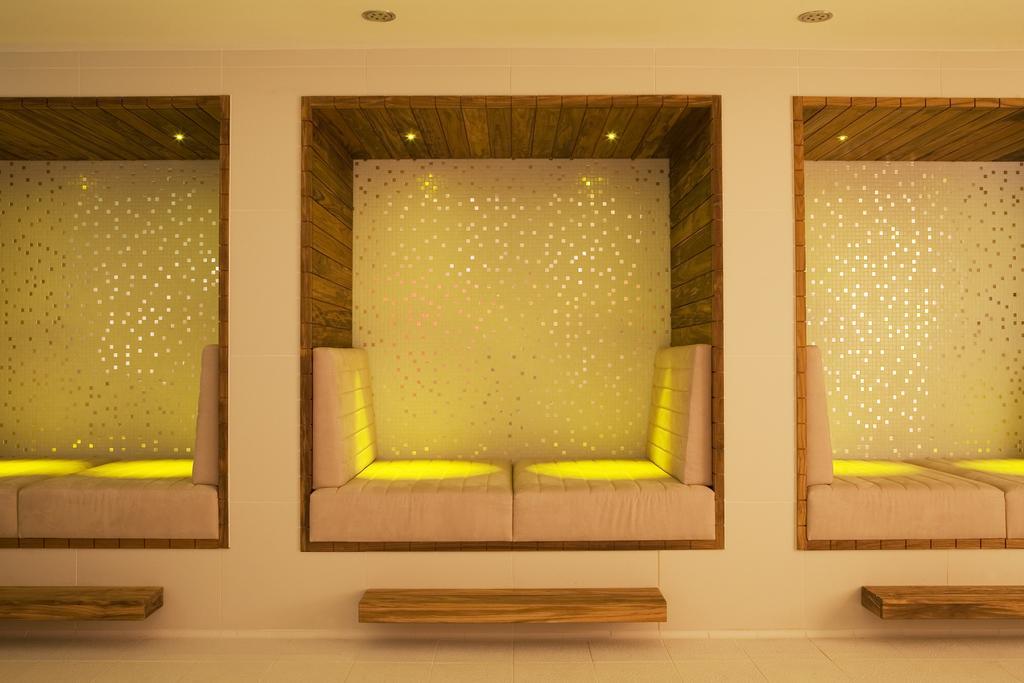 Hotel K West & 4*