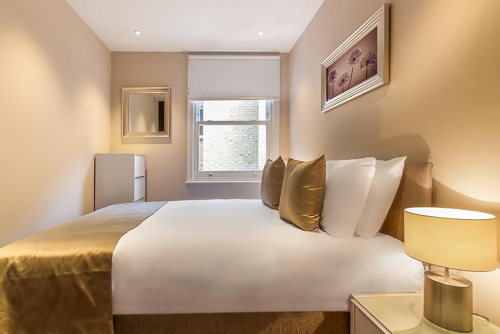 Fetter Lane Apartment London