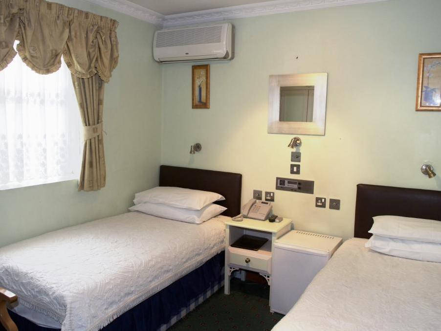 Park Avenue Hotel London