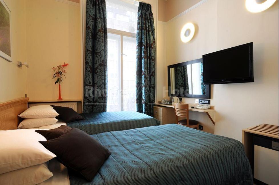 Rhodes Hotel London