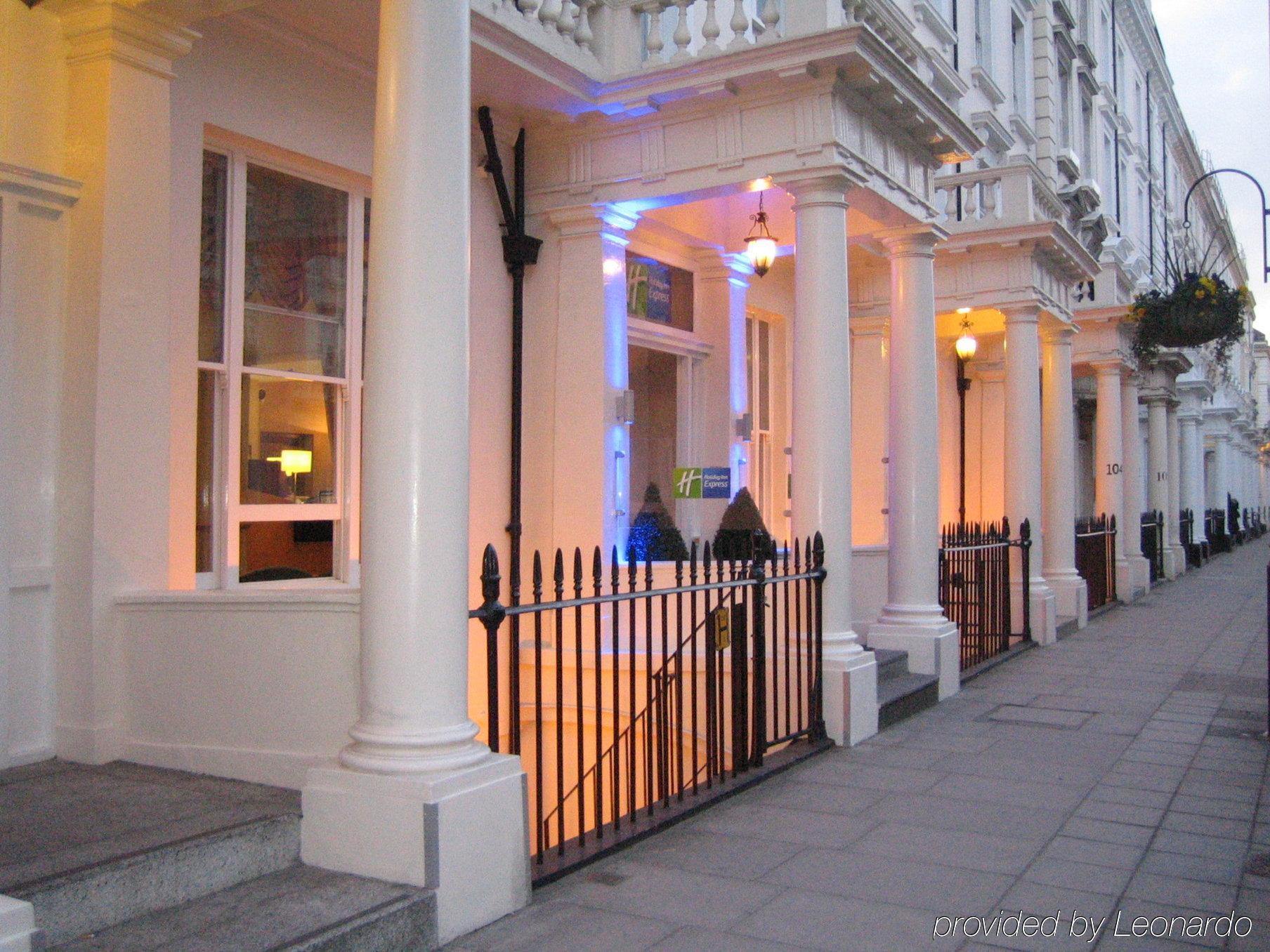 Express Victoria By Ihg Hotel London