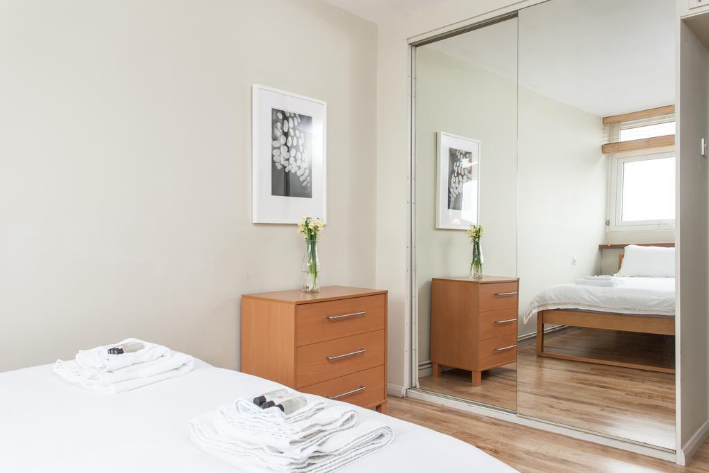 The Best Views! Central Soho Apartment